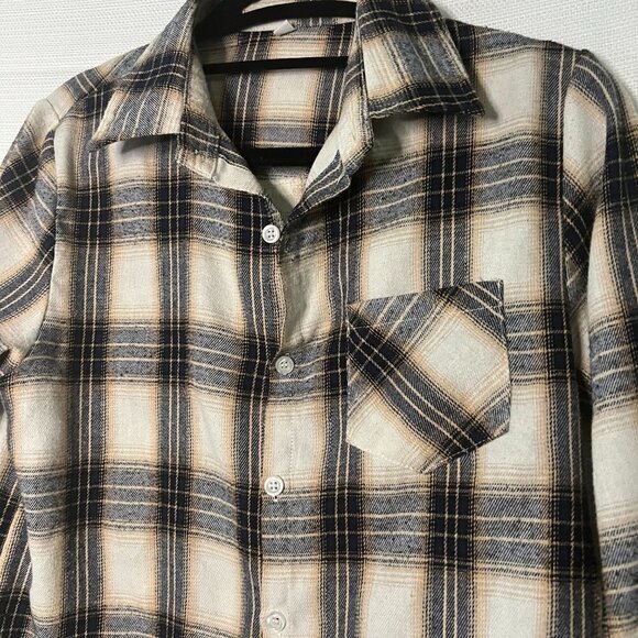Boys Plaid Flannel Button down shirt boys Fall 9-10 year old - 0390 - Picture 4 of 5